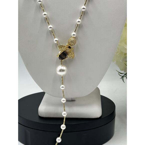 Vintage Gold Bee Movable Enhancer Long Pearl Chain Convertible Runway Necklace - Picture 7 of 10